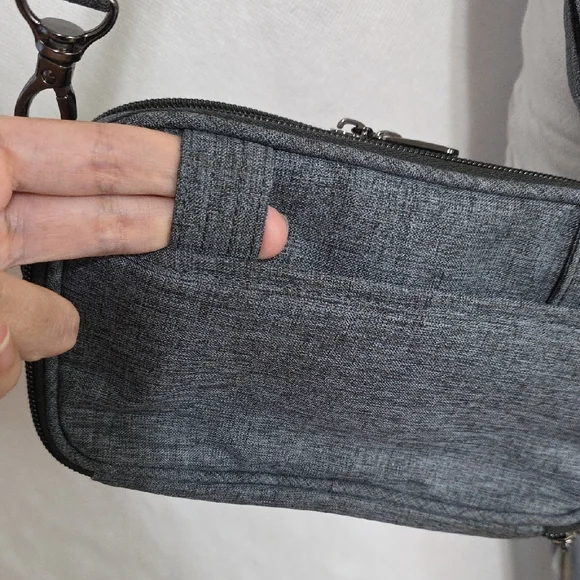 Lug Roundabout Quilted Wallet Crossbody Bag - Characol Gray - Picture 7 of 16